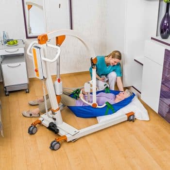 Beka Carlo Lift - Heavy Duty Patient Lift - Hospital Grade 12 Beka Carlo Lift - Heavy Duty Patient Lift - Hospital Grade Beka carlo comfort alu ep floor lift from floor with patient and caregiver 2 beka carlo lift, beka carlo