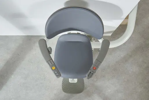 Overhead view of the Access Flow X with curved armrests wrapping around a grey seat