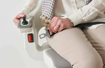 One-hand seatbelt on the Access HomeGlide