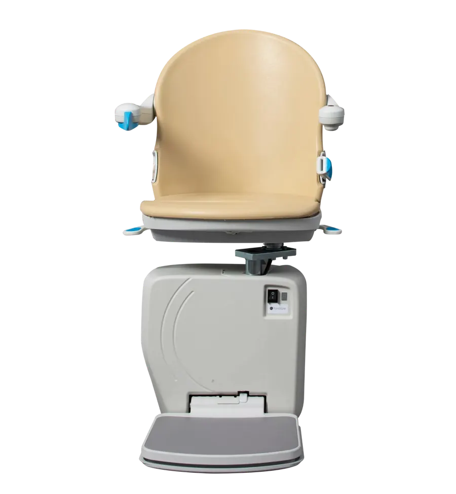 Handicare 4000 Style seat in vanilla leatherette, front view, showing the rounded back and powered armrests