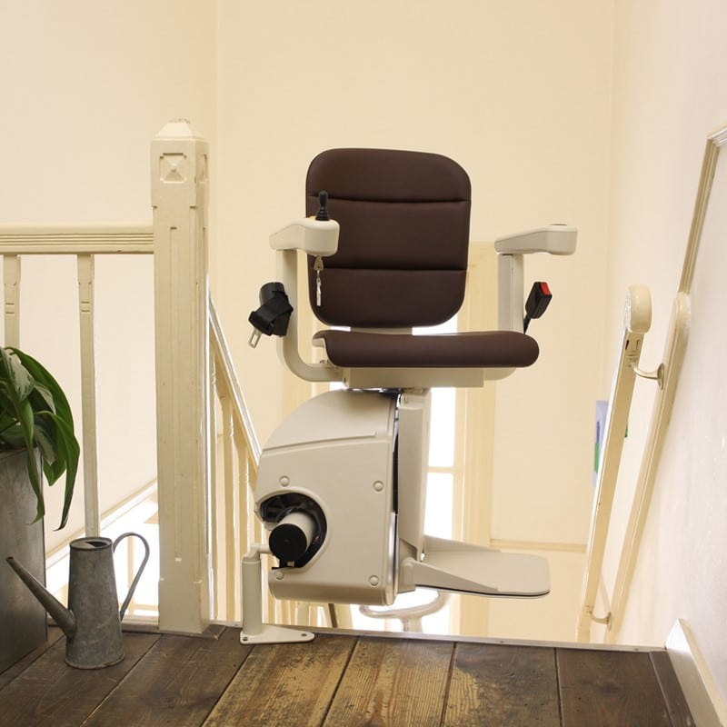 Handicare Freecurve Curved Stairlift freecurve-stairlifts-elegance-swivel-seat-onto-landing Handicare Freecurve Curved Stairlift