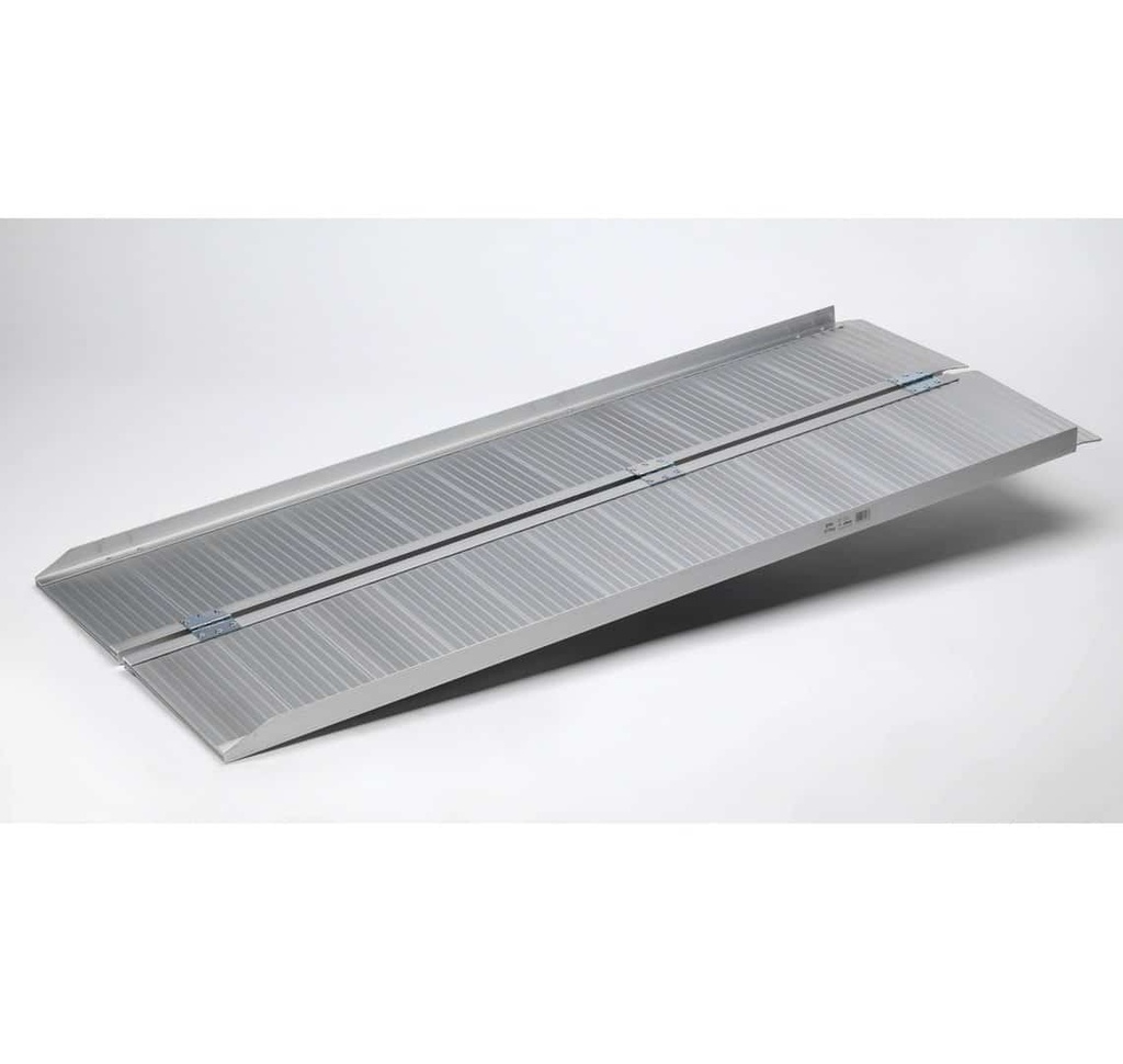 drive-wheelchair-scooter-ramp-single-fold-4.jpg