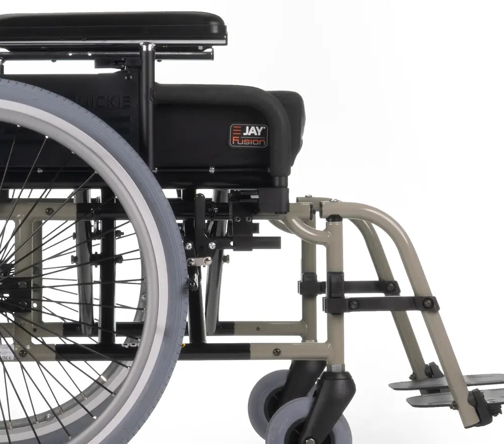 Quickie M6 Heavy Duty Folding Wheelchair - product view 2