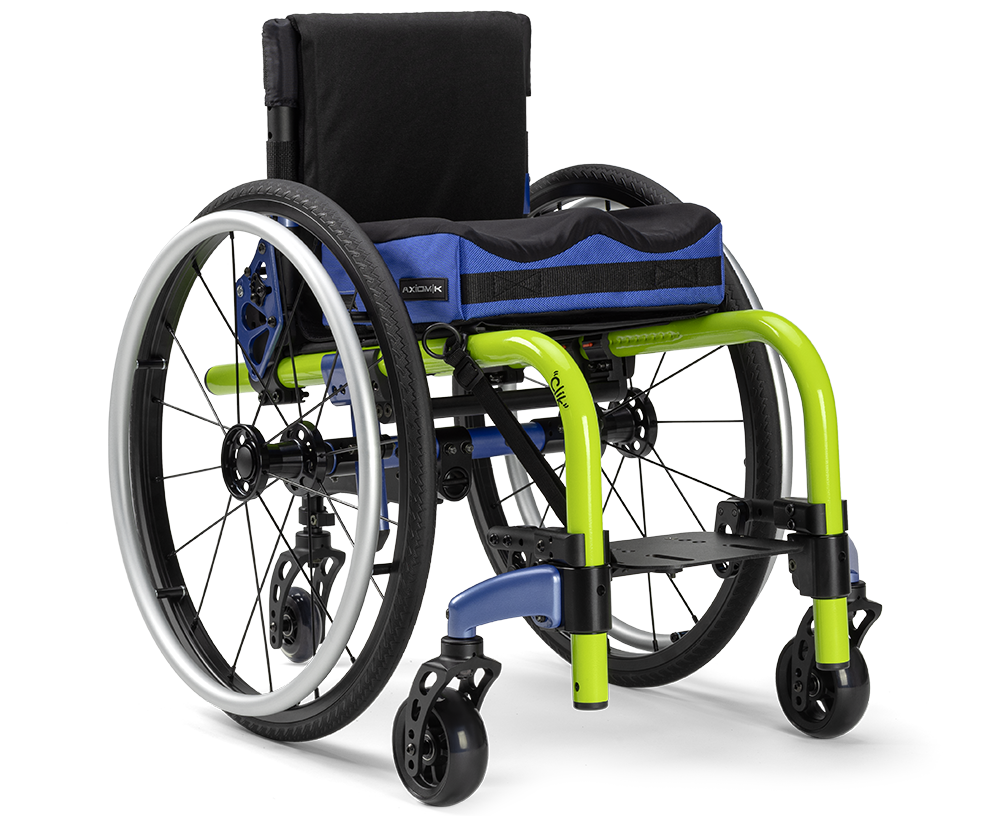 Little Wave Clik pediatric wheelchair, three quarter angle view