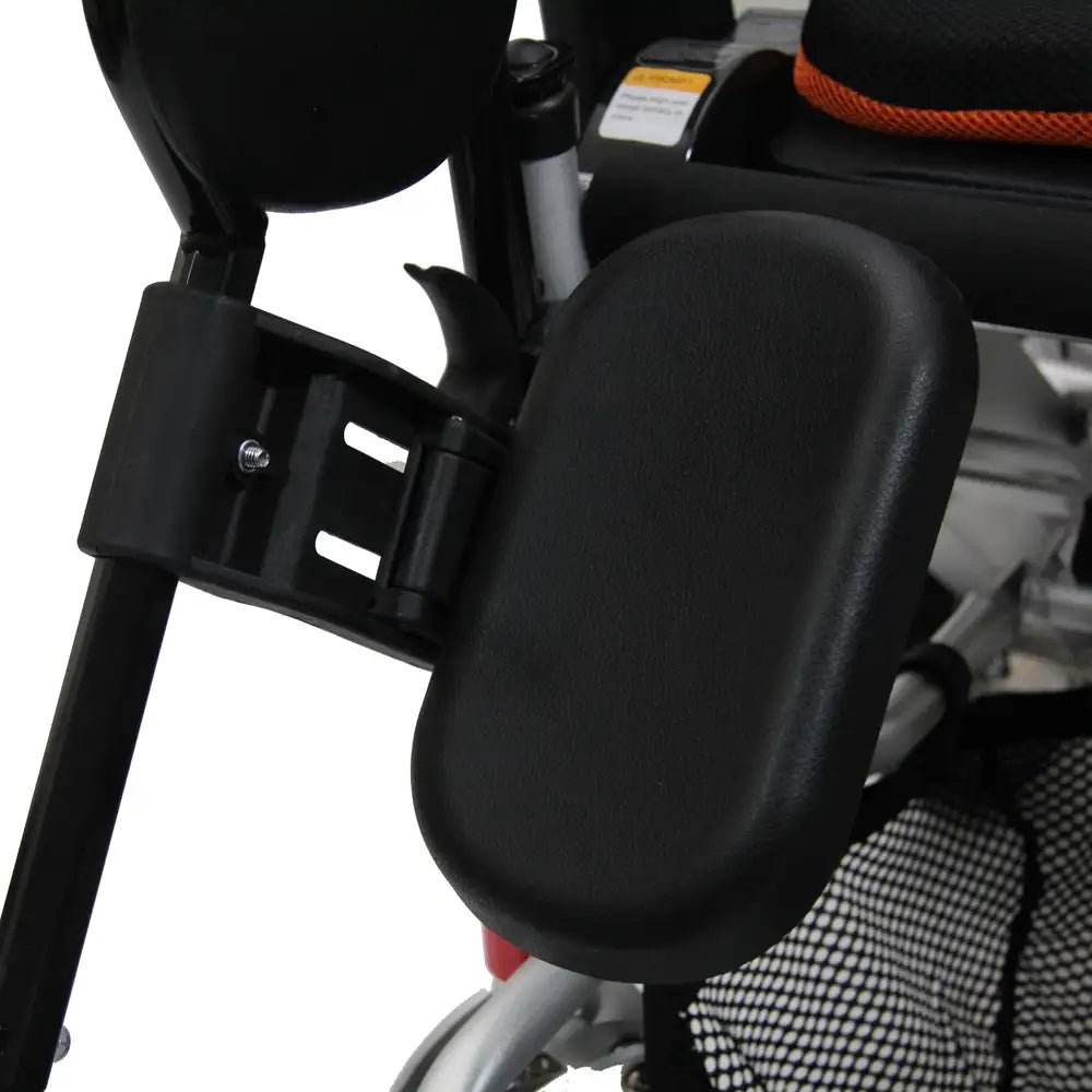 EZee Fold 3G Platinum CH4080 seat, armrests, and joystick close-up