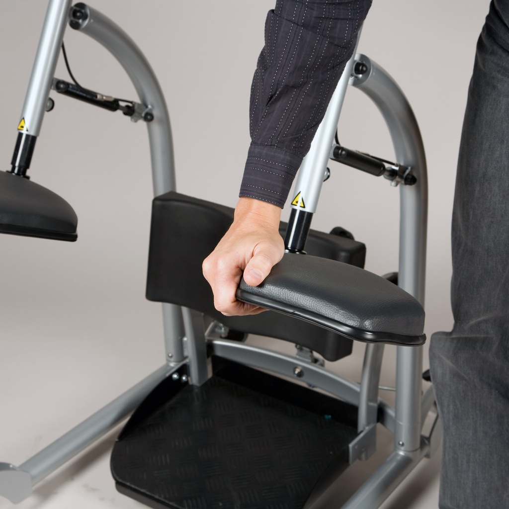 QuickMove Sit-to-Stand Aid for Patient Transfers Handicare systemromedic quickmove 2