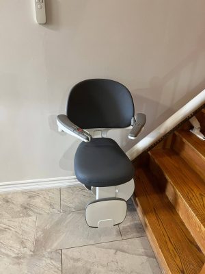 Flox X Curved Stairlift Install in Brampton (21)