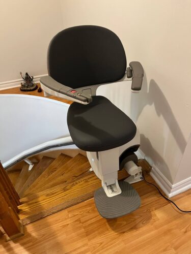 Flox X Curved Stairlift Install in Brampton (28)