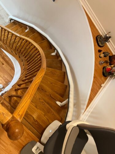 Flox X Curved Stairlift Install in Brampton (35)